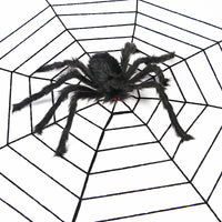 Decoración de Telaraña con Arañas de Peluche